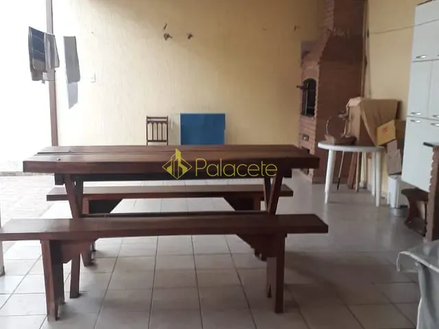 Casa com 300m² 3 quartos e 2 banheiros, à venda, no bairro Residencial Comercial Vila Verde em Pindamonhangaba