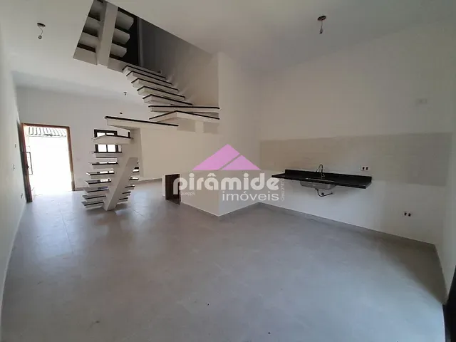 Casa com 100m² 2 quartos e 3 banheiros, à venda, no bairro Jardim Mariella em Caraguatatuba