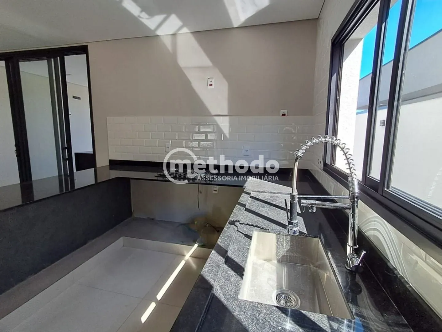Casa, 3 quartos, 210 m² - Foto 6
