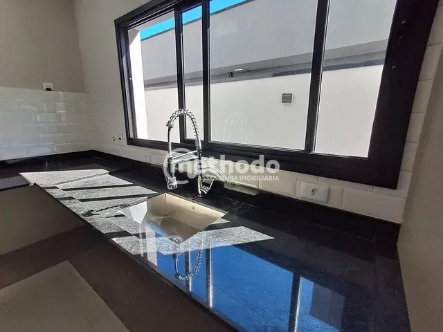 Casa com 200m² 3 quartos e 4 banheiros, à venda, no bairro Vila Monte Alegre IV em Paulínia