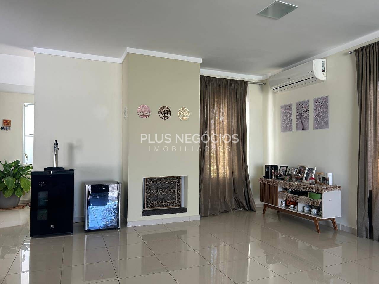 Casa, 4 quartos, 240 m² - Foto 9