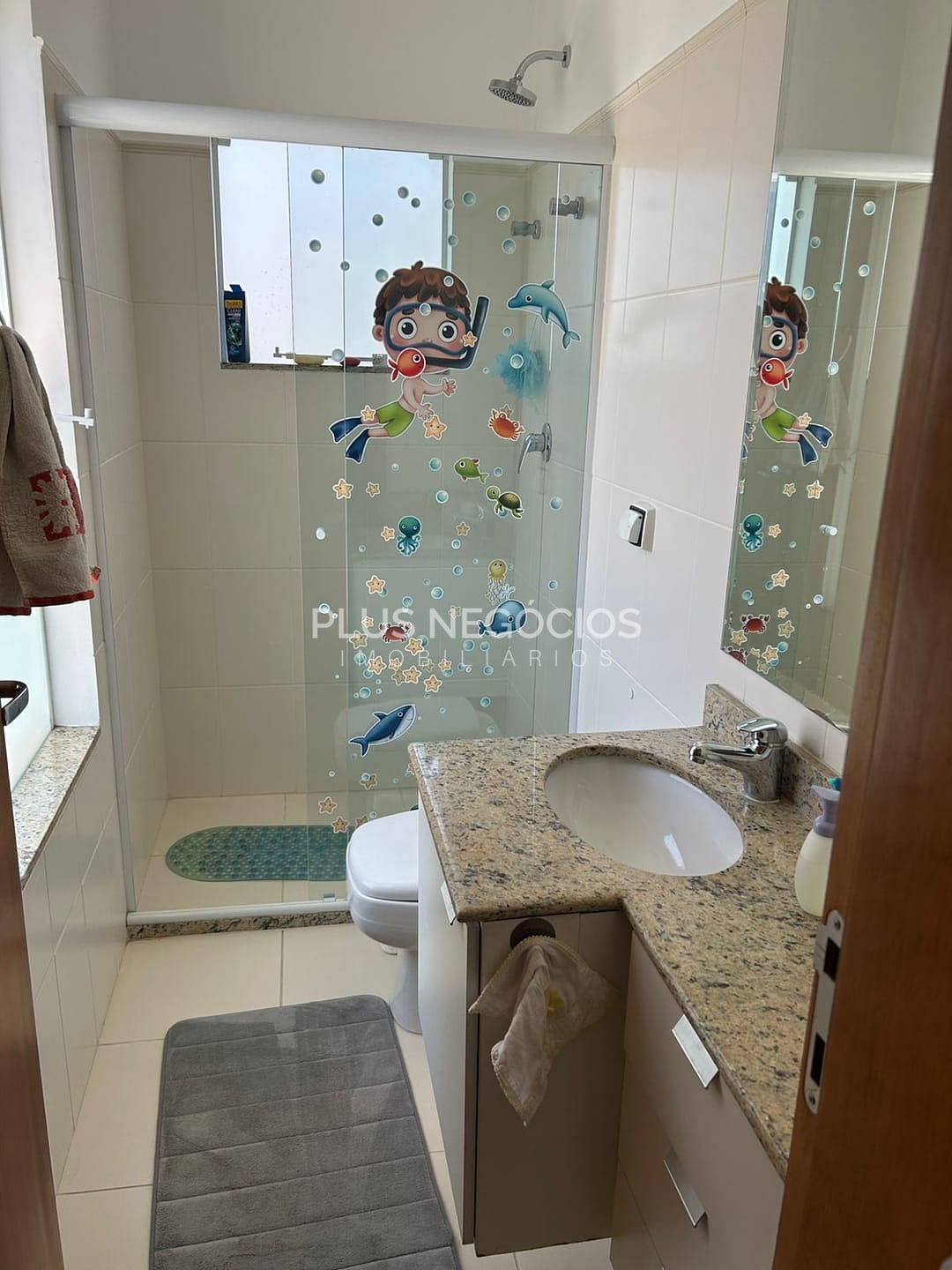 Casa, 4 quartos, 240 m² - Foto 29