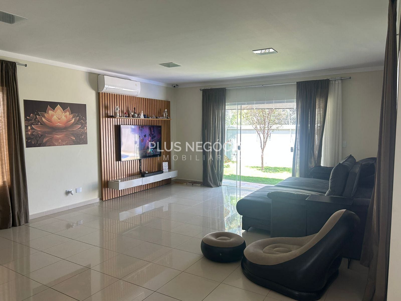 Casa, 4 quartos, 240 m² - Foto 35