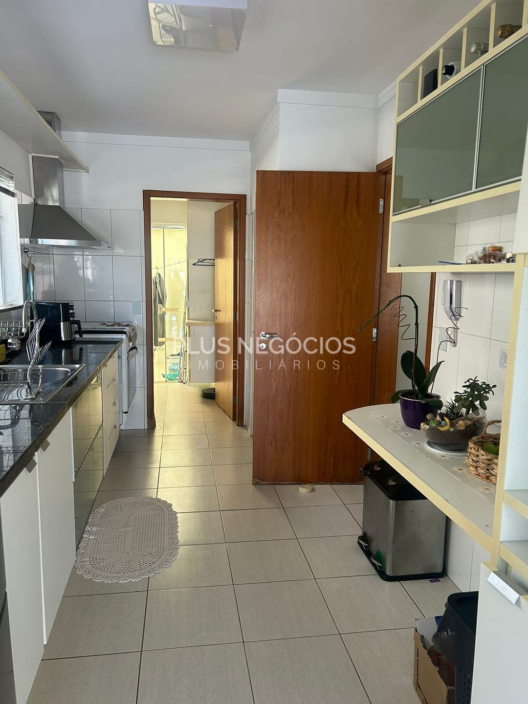 Casa, 4 quartos, 240 m² - Foto 38