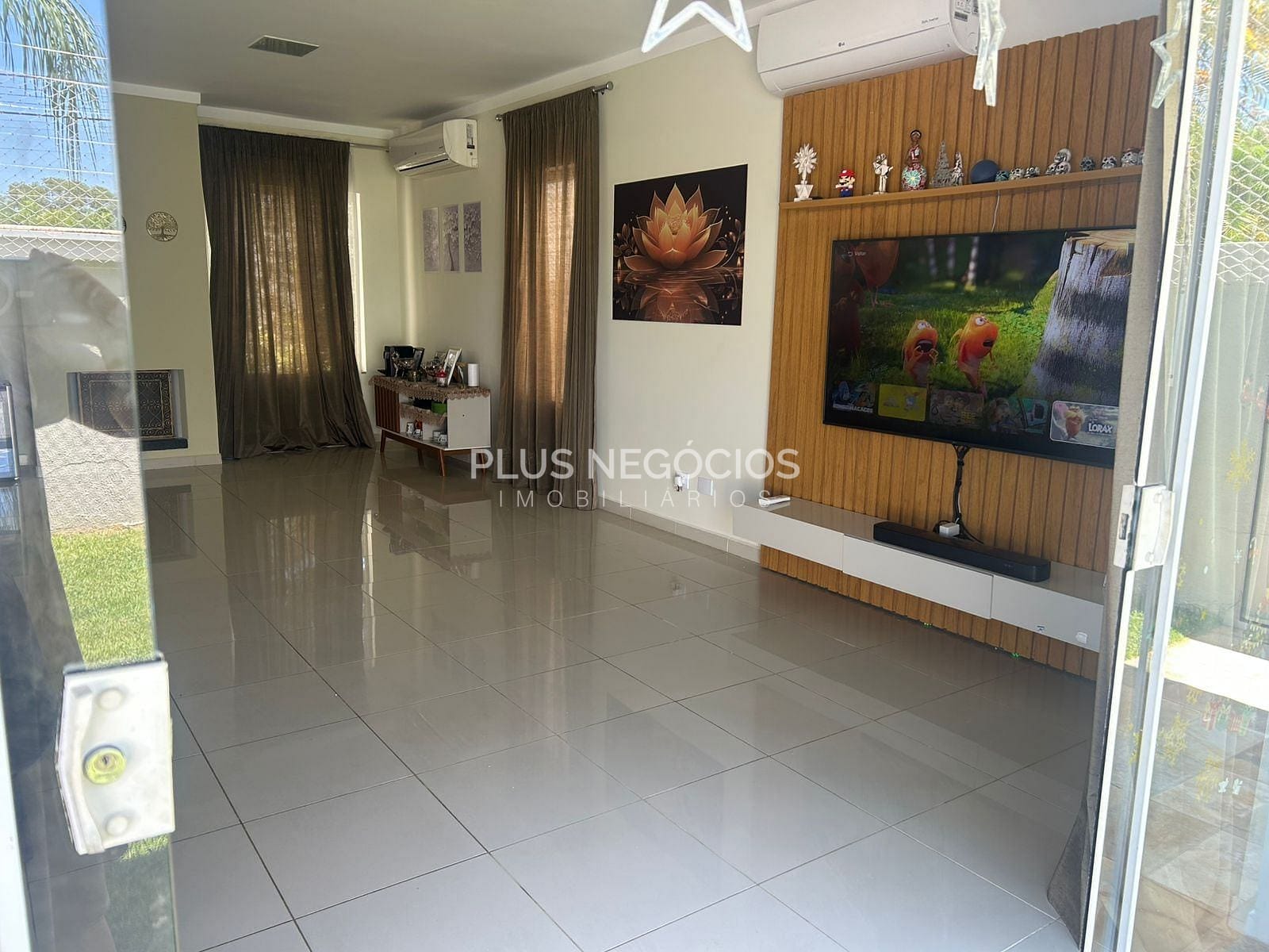 Casa, 4 quartos, 240 m² - Foto 47