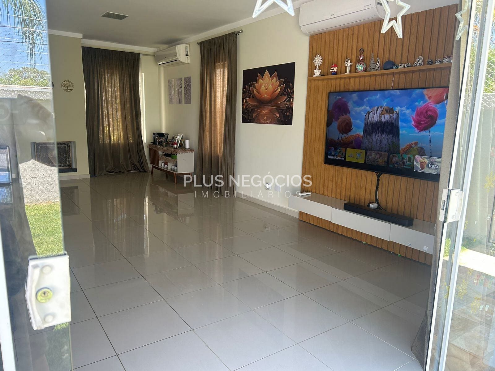 Casa, 4 quartos, 240 m² - Foto 55