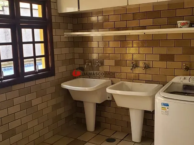 Sobrado com 500m² 4 quartos e 5 banheiros, à venda, no bairro Santa Maria em São Caetano do Sul