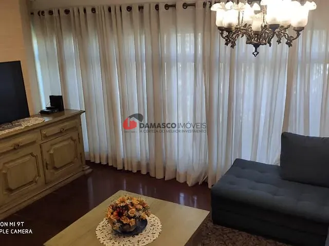 Sobrado com 500m² 4 quartos e 5 banheiros, à venda, no bairro Santa Maria em São Caetano do Sul
