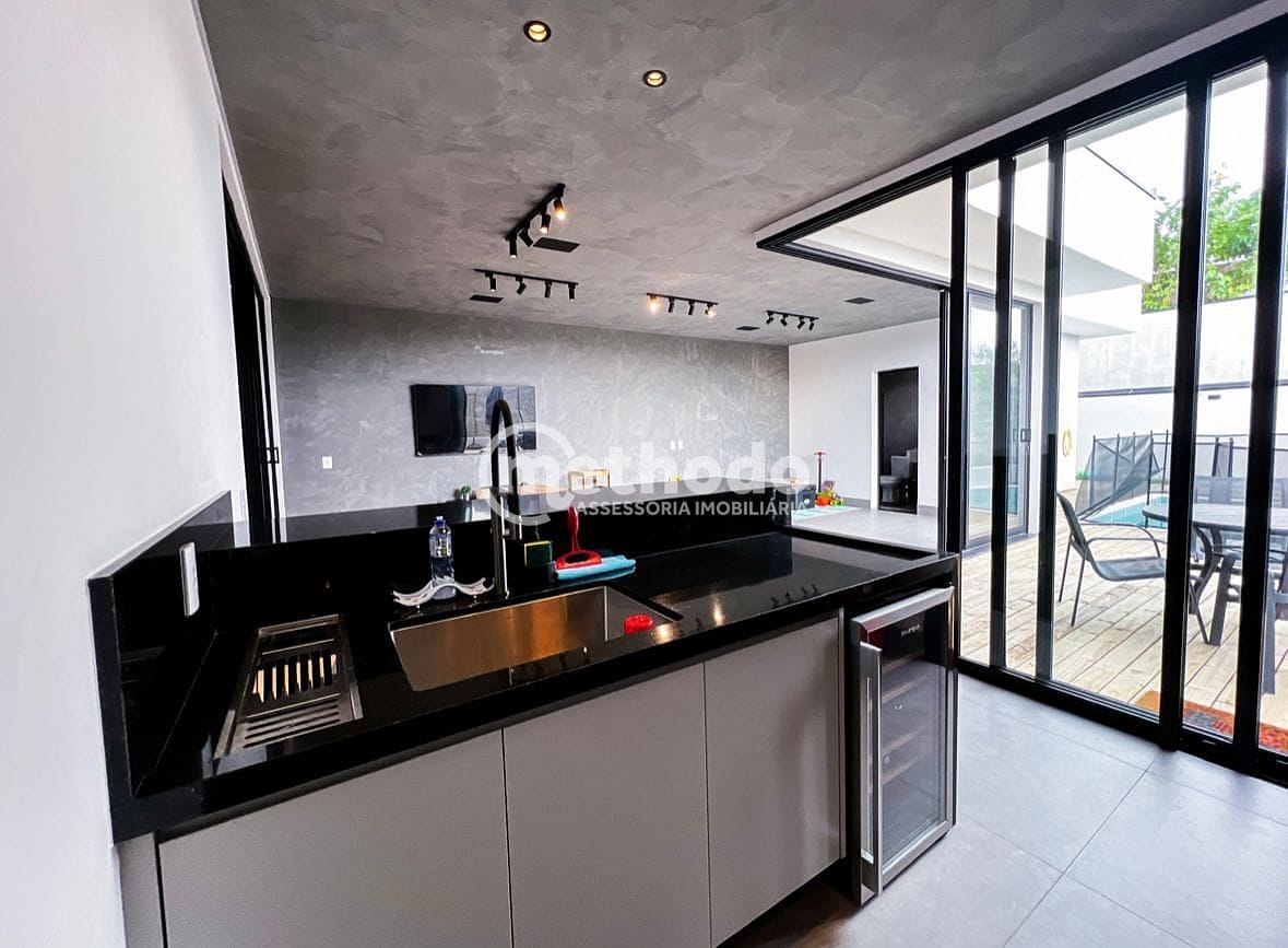 Casa, 3 quartos, 229 m² - Foto 20