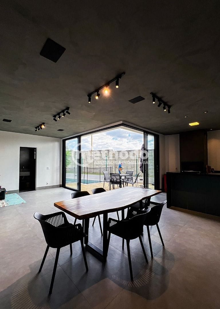 Casa, 3 quartos, 229 m² - Foto 19