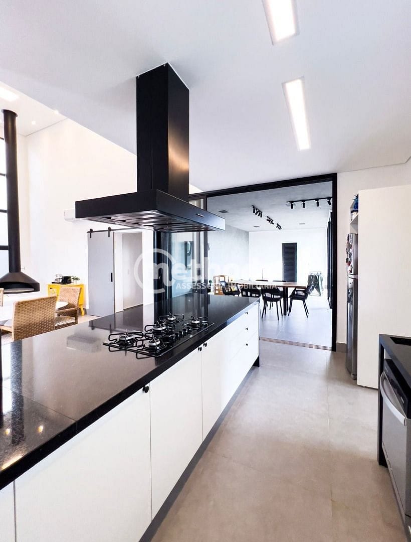 Casa, 3 quartos, 229 m² - Foto 7