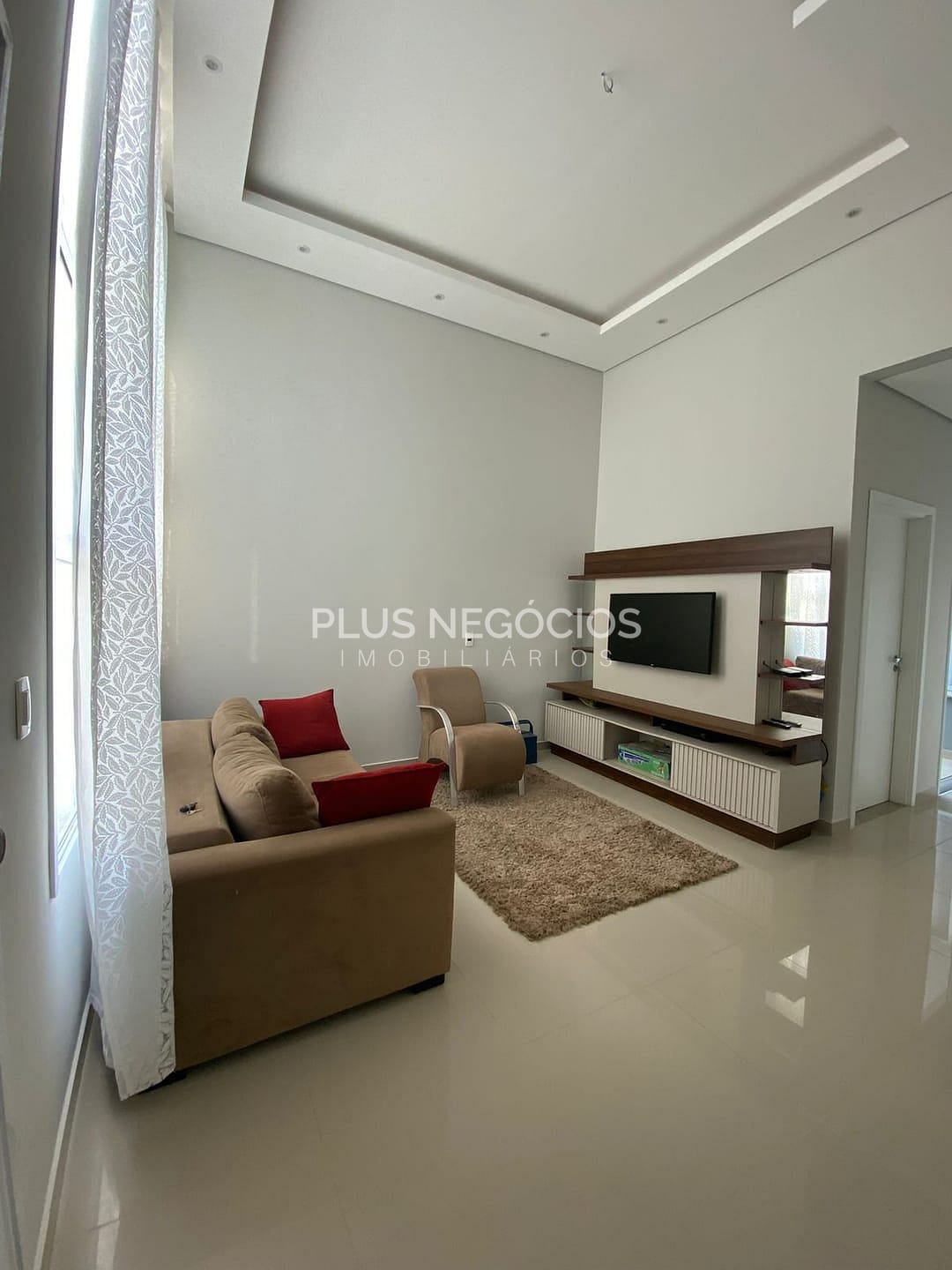 Casa, 3 quartos, 146 m² - Foto 1