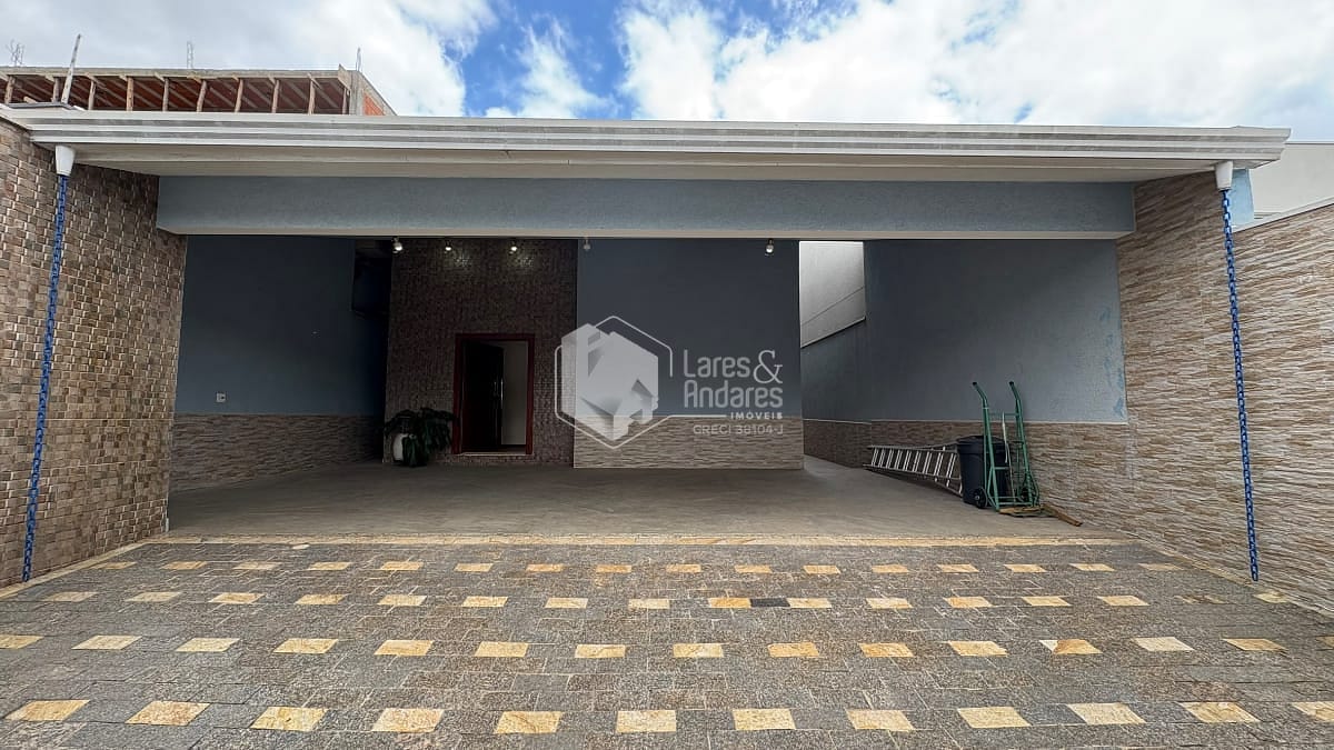 Casa, 4 quartos, 288 m² - Foto 2