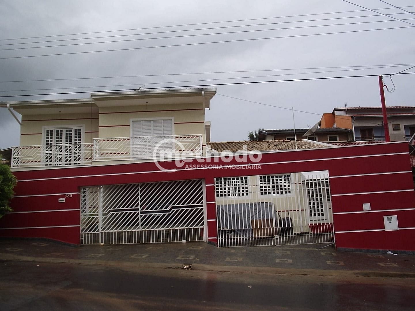 Casa, 4 quartos, 330 m² - Foto 1