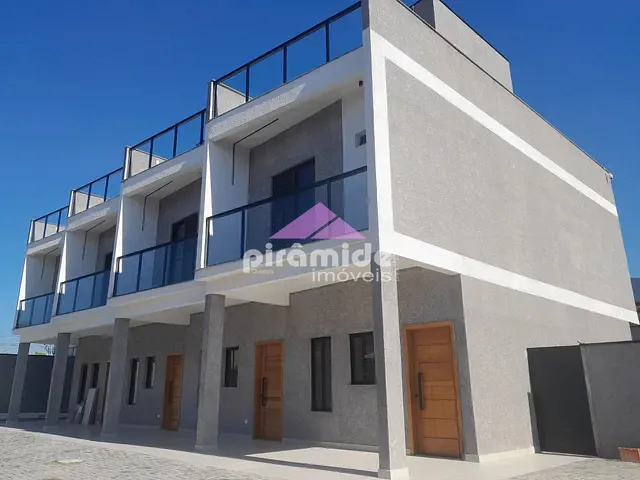 Casa com 100m² 2 quartos e 3 banheiros, à venda, no bairro Jardim Mariella em Caraguatatuba