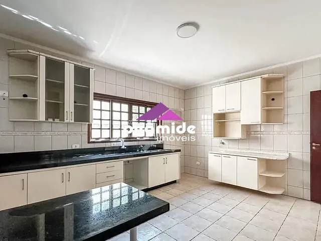 Casa com 252m², à venda, no bairro Urbanova em São José dos Campos