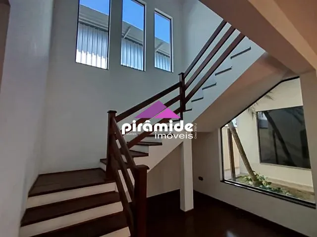 Casa com 252m², à venda, no bairro Urbanova em São José dos Campos