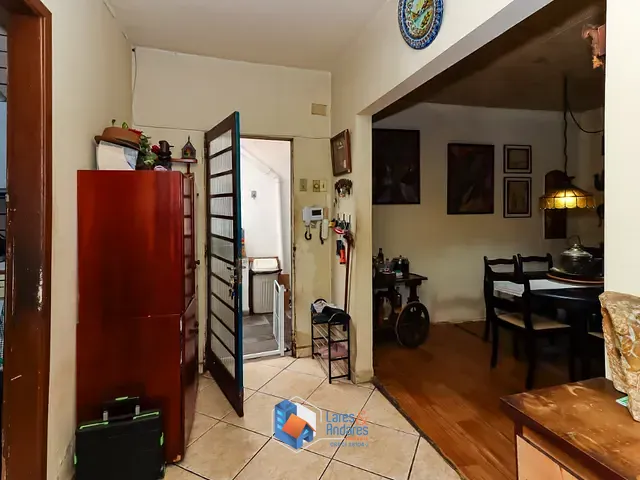 Casa com 518m² 2 quartos e 2 banheiros, à venda, no bairro Vila Mangalot em São Paulo