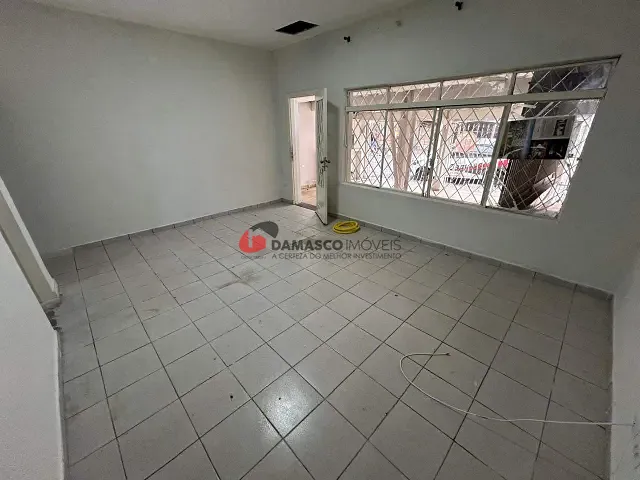 Casa 2 quartos e 1 banheiro, para alugar, no bairro Olímpico em São Caetano do Sul