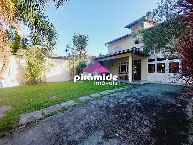 Casa com 209m² 5 quartos e 2 banheiros, à venda, no bairro Martim de Sá em Caraguatatuba