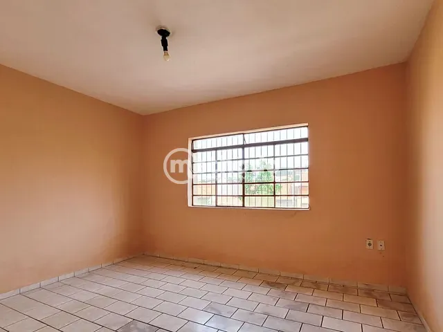Casa com 284m² 3 quartos e 2 banheiros, à venda, no bairro Jardim Carlos Lourenço em Campinas