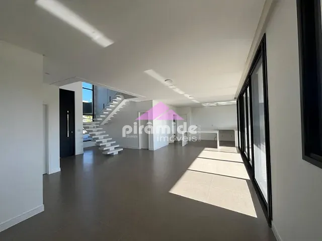 Casa com 625m² 5 quartos e 6 banheiros, à venda, no bairro Urbanova em São José dos Campos