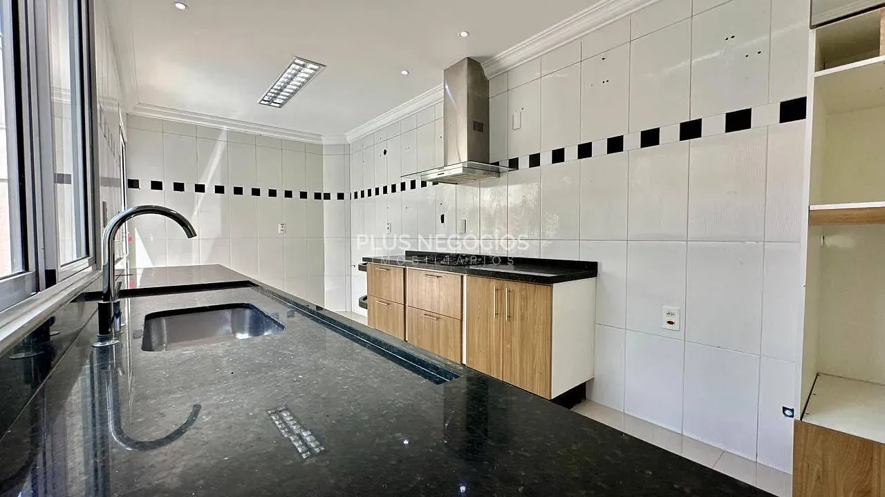 Casa, 3 quartos, 256 m² - Foto 18