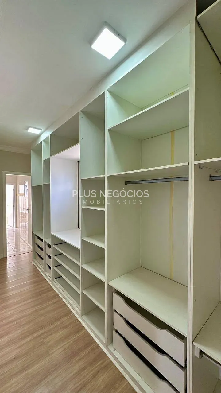 Casa, 3 quartos, 256 m² - Foto 31