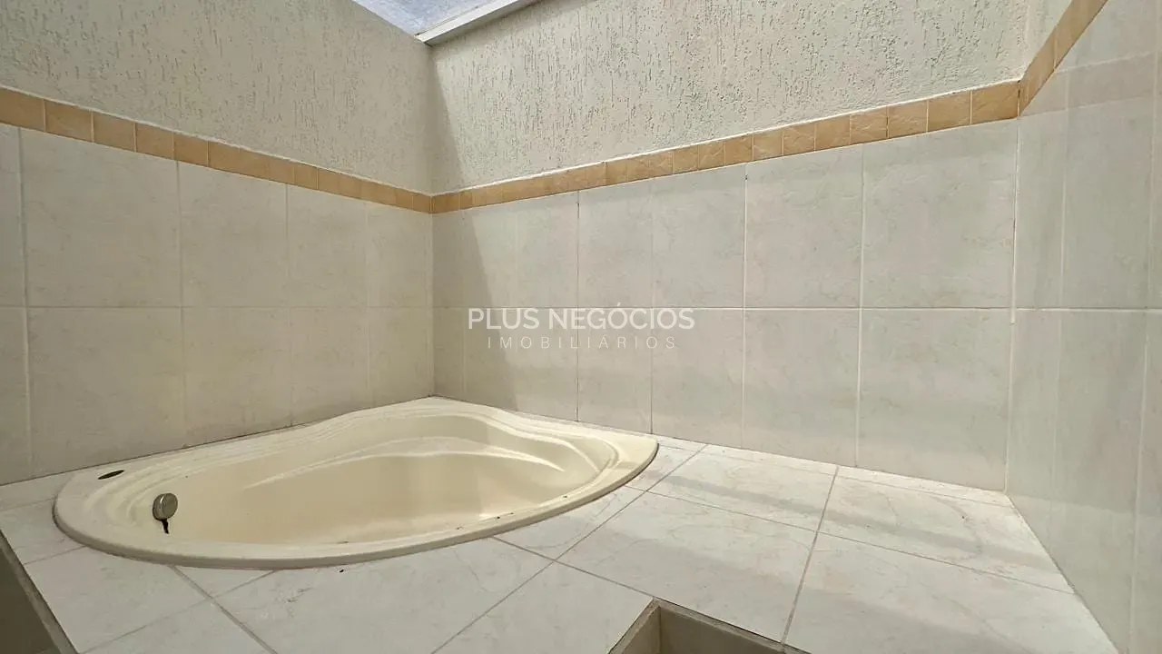Casa, 3 quartos, 256 m² - Foto 33