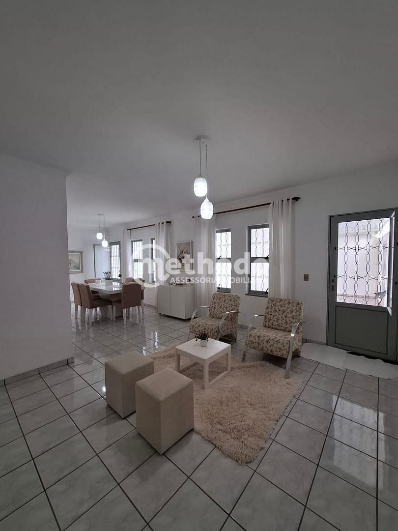 Casa, 3 quartos, 288 m² - Foto 3