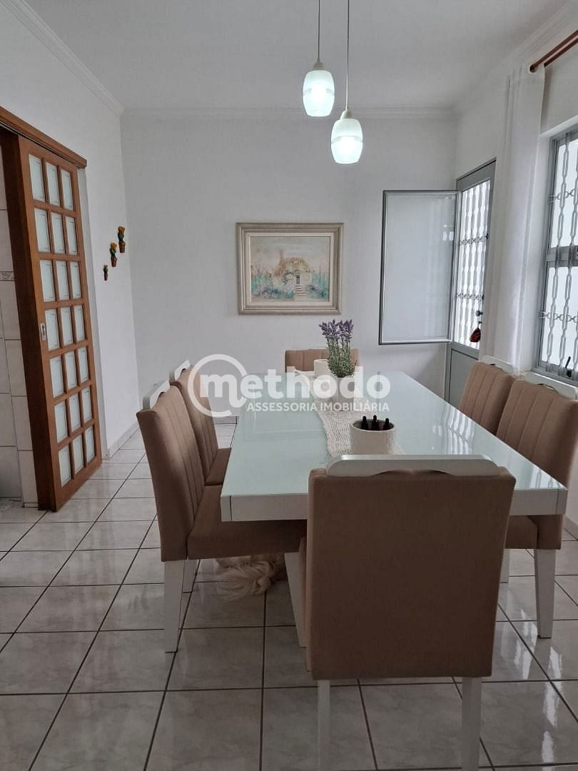 Casa, 3 quartos, 288 m² - Foto 4
