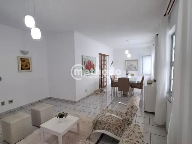Casa com 300m² 3 quartos e 4 banheiros, à venda, no bairro Jardim Santa Genebra em Campinas