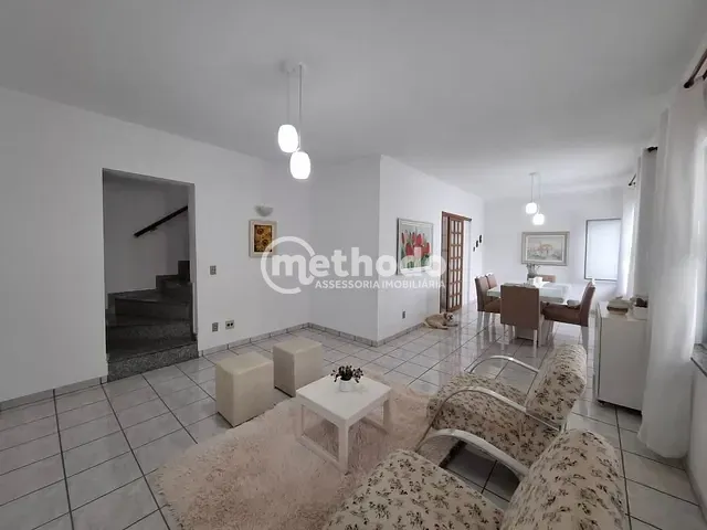 Casa com 300m² 3 quartos e 4 banheiros, à venda, no bairro Jardim Santa Genebra em Campinas