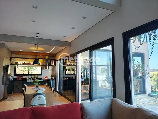 Casa com 376m² 4 quartos e 4 banheiros, à venda, no bairro Residencial Parque dos Alecrins em Campinas
