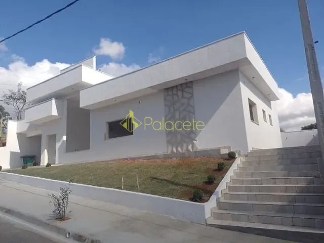 Casa com 302m² 3 quartos e 3 banheiros, à venda, no bairro Bairro do Grama em Caçapava