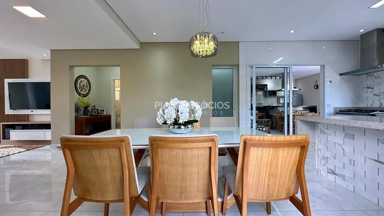 Casa, 3 quartos, 249 m² - Foto 44