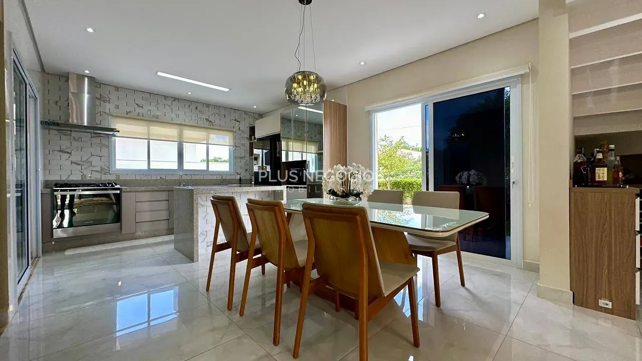 Casa, 3 quartos, 249 m² - Foto 42
