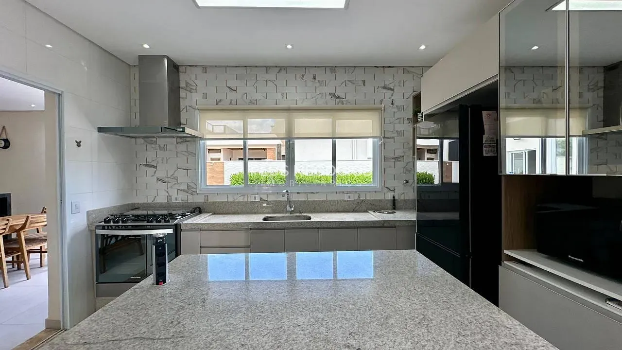 Casa, 3 quartos, 249 m² - Foto 41