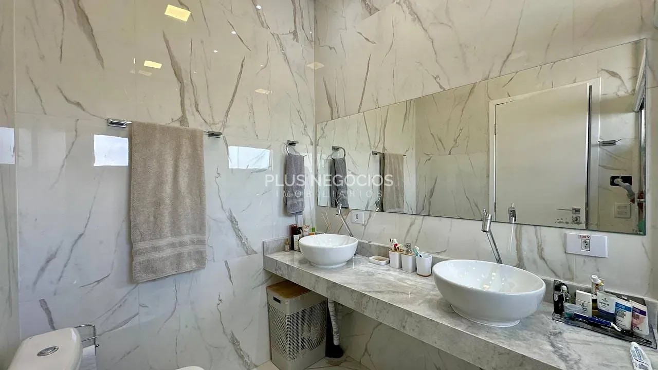 Casa, 3 quartos, 249 m² - Foto 19