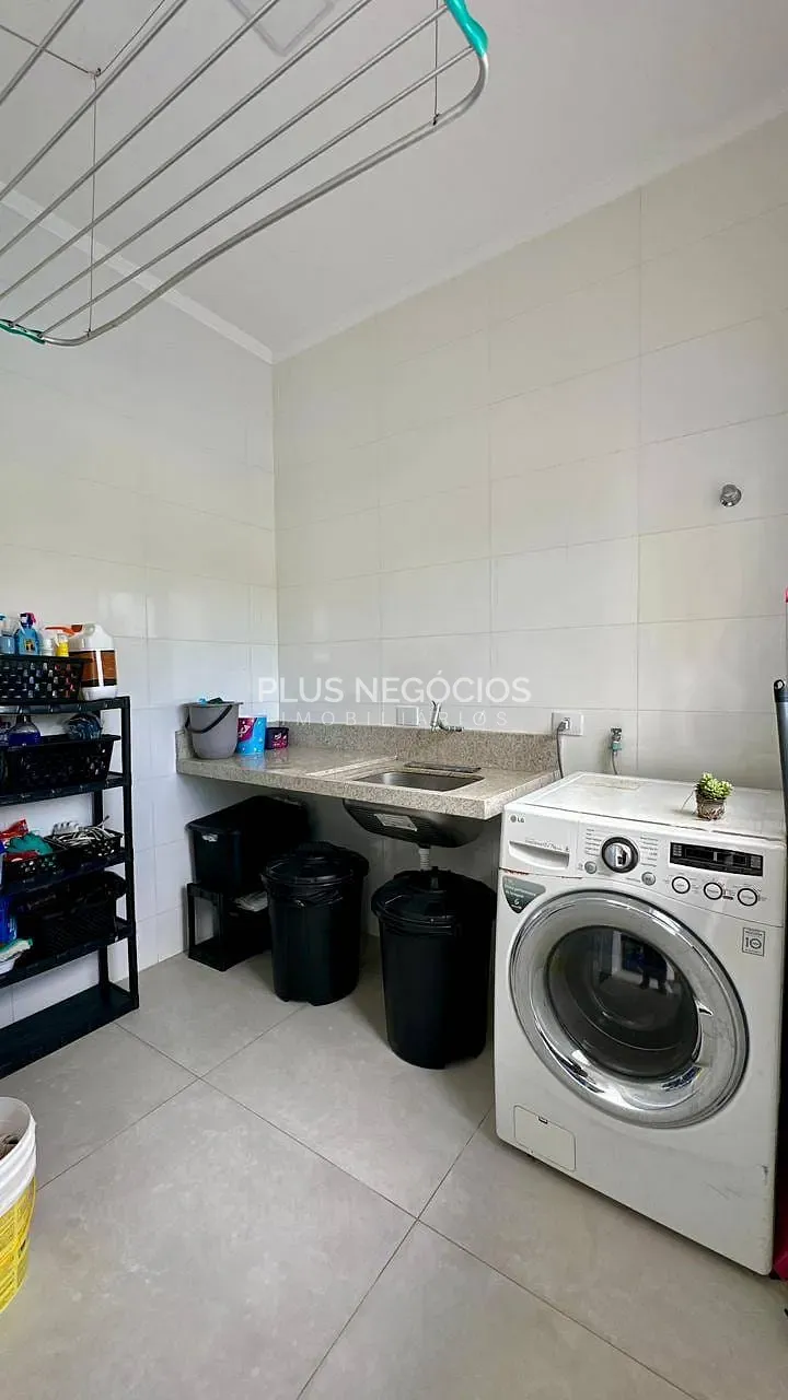 Casa, 3 quartos, 249 m² - Foto 10