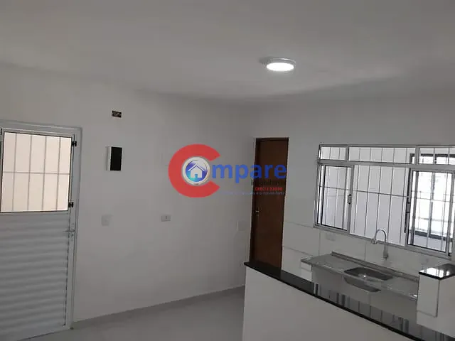 Casa 1 quarto e 1 banheiro, para alugar, no bairro Jardim Paraíso em Guarulhos