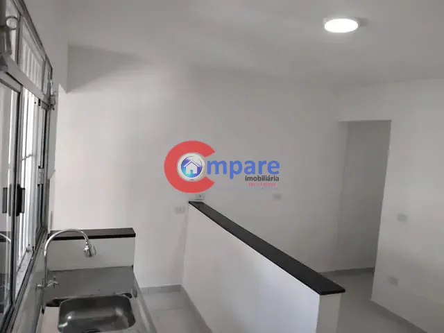 Casa 1 quarto e 1 banheiro, para alugar, no bairro Jardim Paraíso em Guarulhos