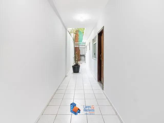 Casa com 196m² 5 quartos e 4 banheiros, à venda, no bairro Parque Maria Domitila em São Paulo