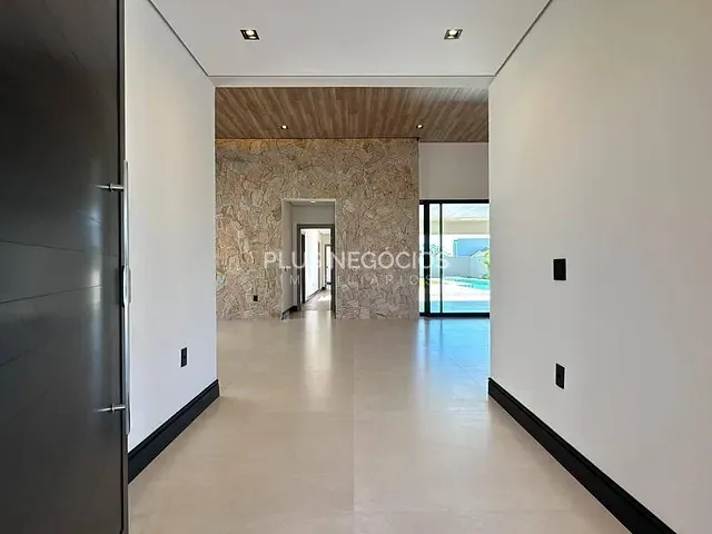 Casa com 1000m² 3 quartos e 5 banheiros, à venda, no bairro Parque Ecoresidencial Fazenda Jequitibá em Sorocaba