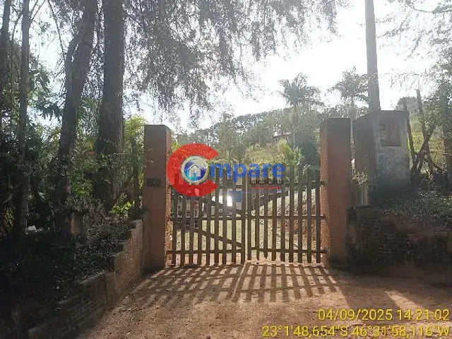 Casa com 285m² 7 quartos e 1 banheiro, à venda, no bairro CHACARAS FERNAO DIAS em Atibaia