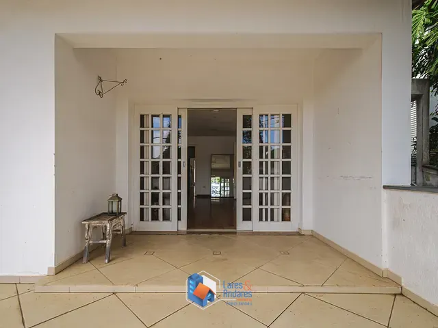 Casa com 370m² 2 quartos e 3 banheiros, à venda, no bairro Jardim Leonor Mendes de Barros em São Paulo