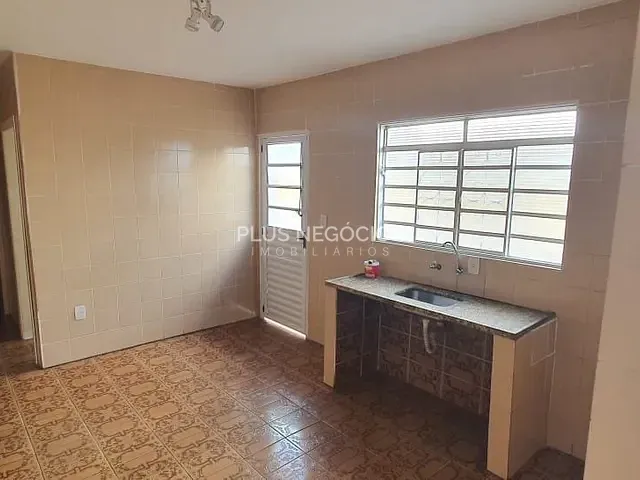 Casa com 125m² 2 quartos e 2 banheiros, à venda, no bairro Jardim Pacaembu em Sorocaba