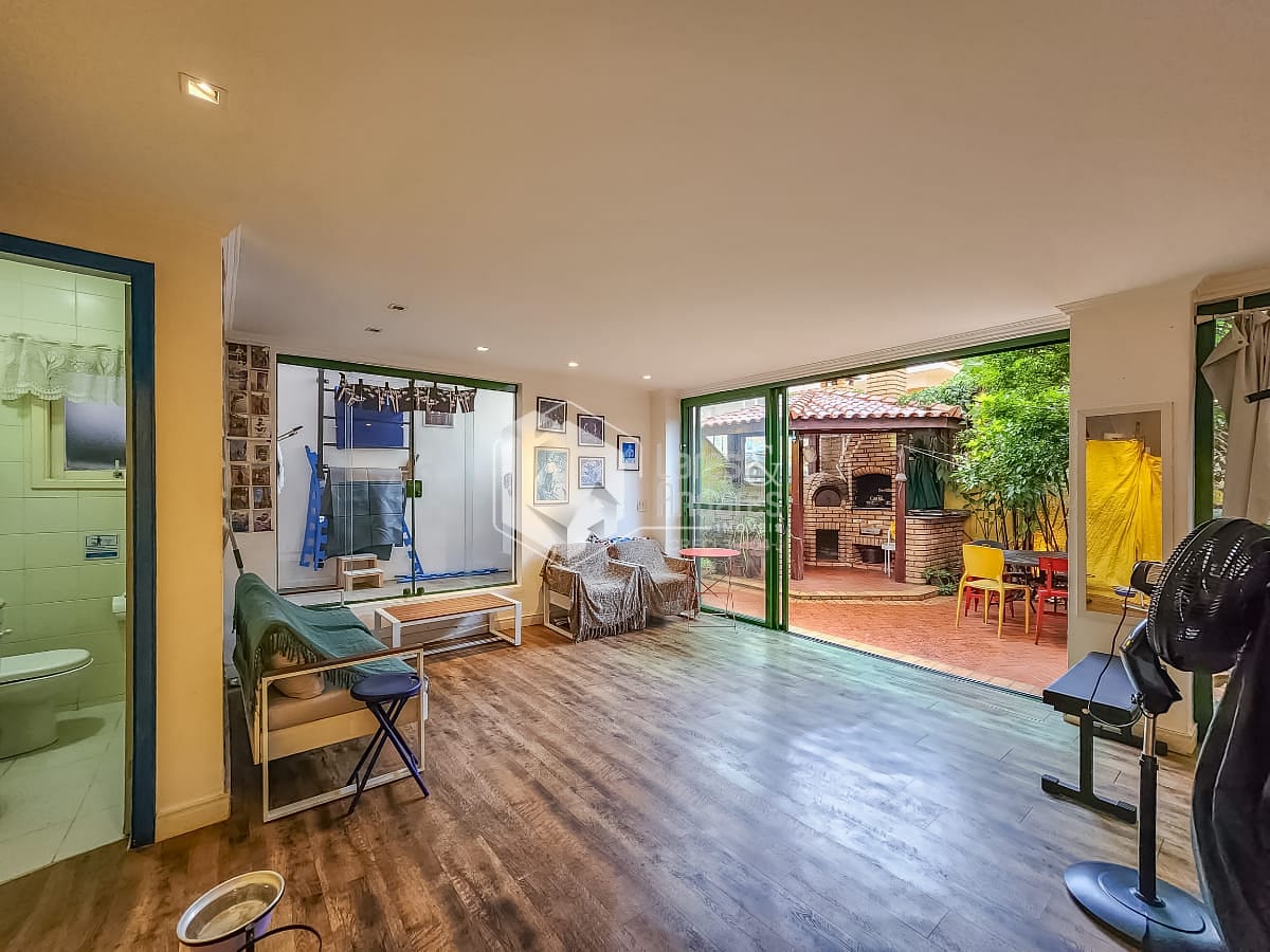 Casa, 3 quartos, 330 m² - Foto 35