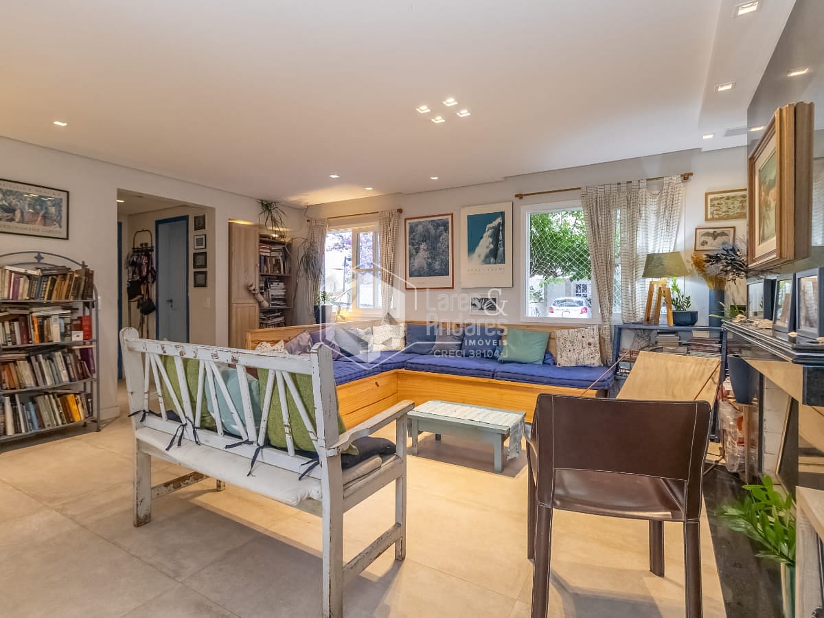 Casa, 3 quartos, 330 m² - Foto 1