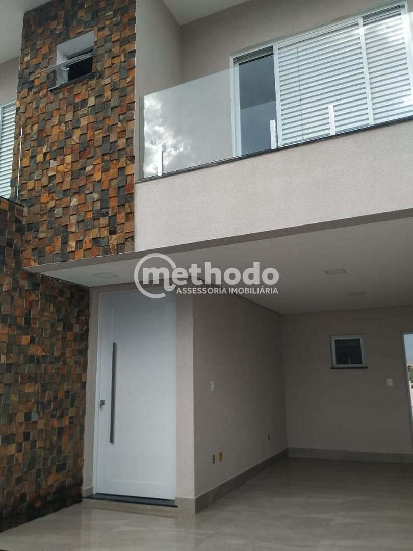 Casa, 3 quartos, 214 m² - Foto 1